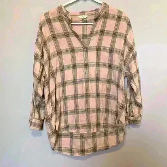 Woman's Lucky Brand size M Pink Navy 3/4 sleeve Cotton Pullover Front Buttons - Picture 1 of 4